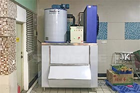 重慶超市海鮮日產(chǎn)3噸片冰機(jī)